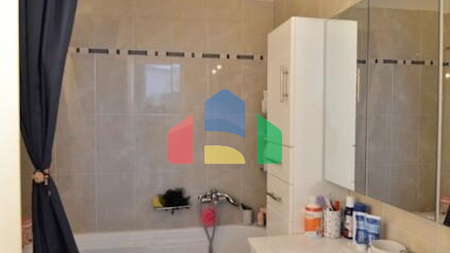 Продаж - Квартира 1406 m² Евія