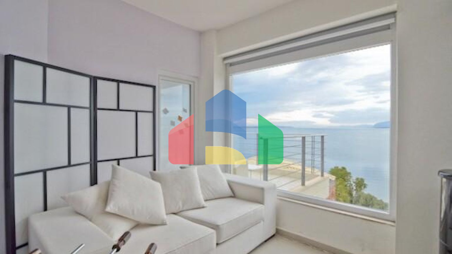 Продаж - Квартира 1406 m² Евія