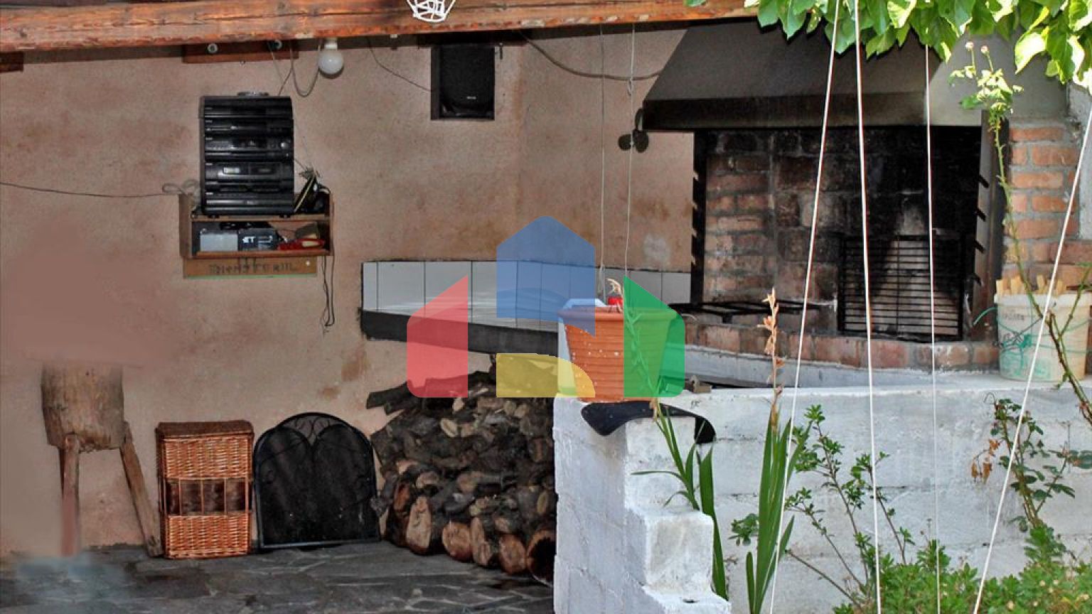 Продажа - Коттедж 200 m² Эвия