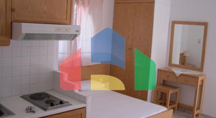 Продаж - Готель 400 m² Евія