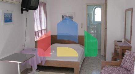 Продаж - Готель 400 m² Евія