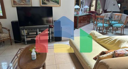 Продажа - Вилла 585 m² Эвия