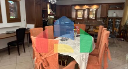 Продажа - Вилла 585 m² Эвия