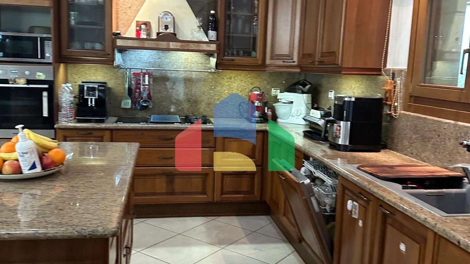 Продажа - Вилла 585 m² Эвия