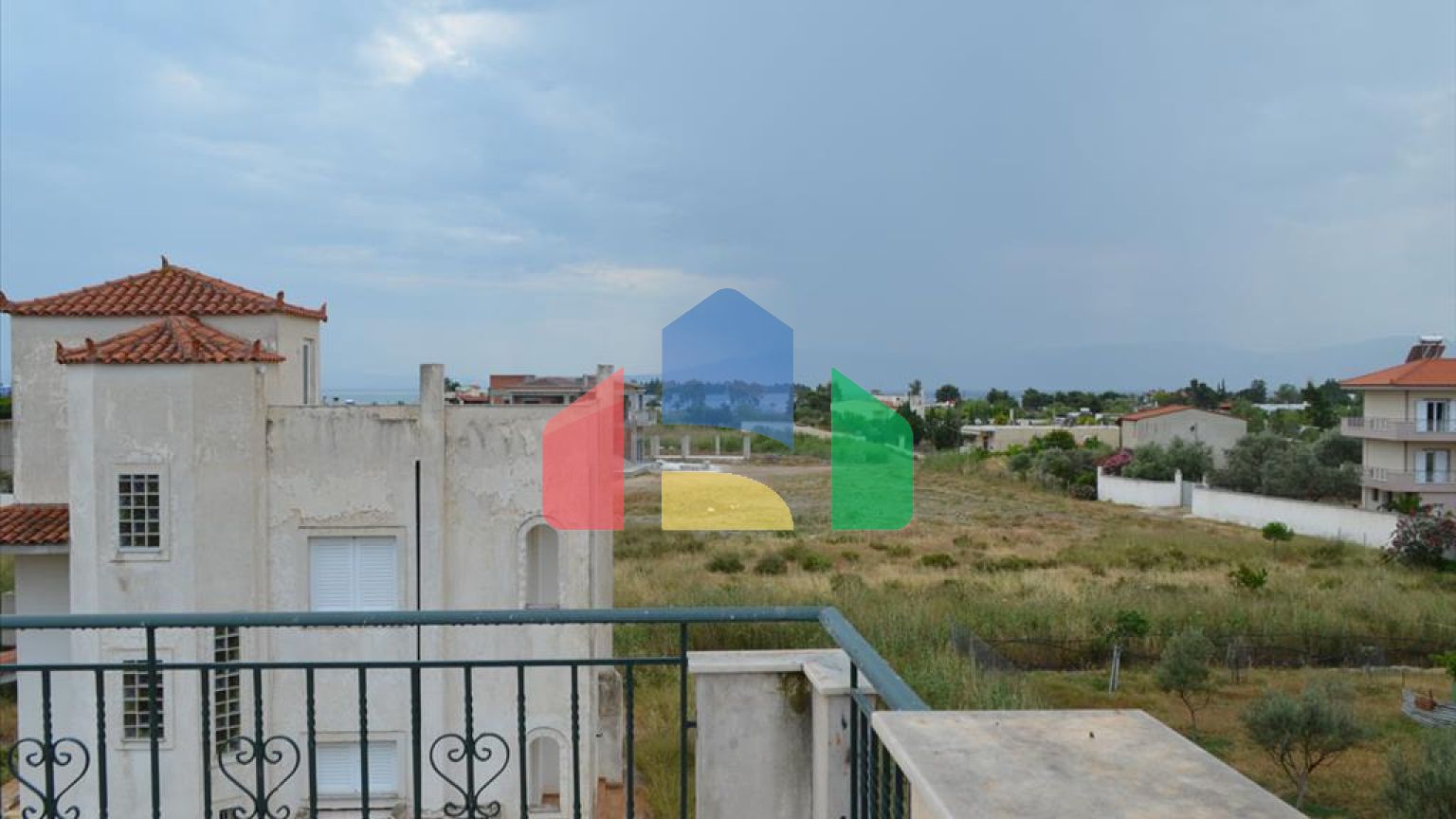 Продажа - Таунхаус 150 m² Эвия