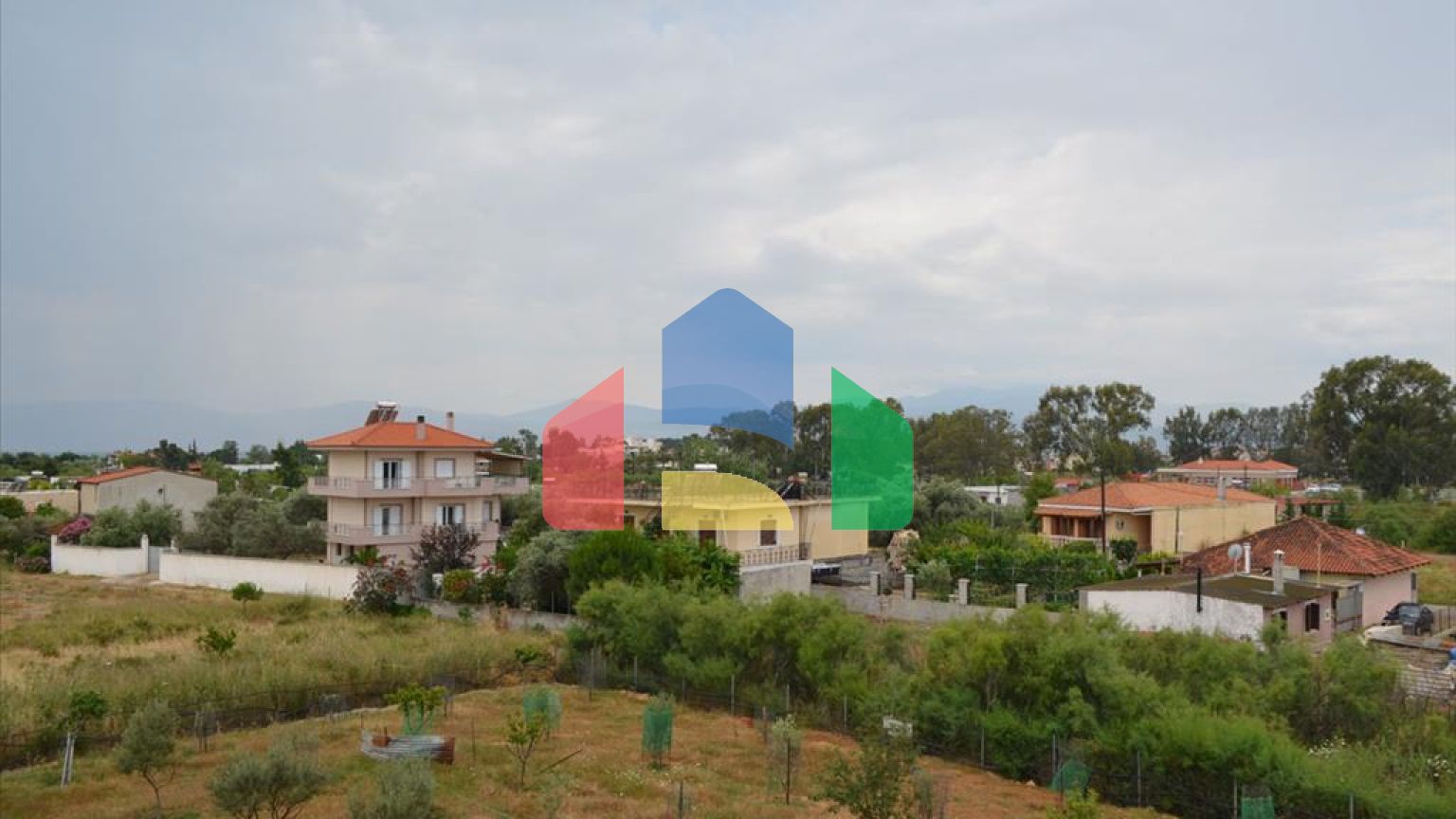 Продажа - Таунхаус 150 m² Эвия