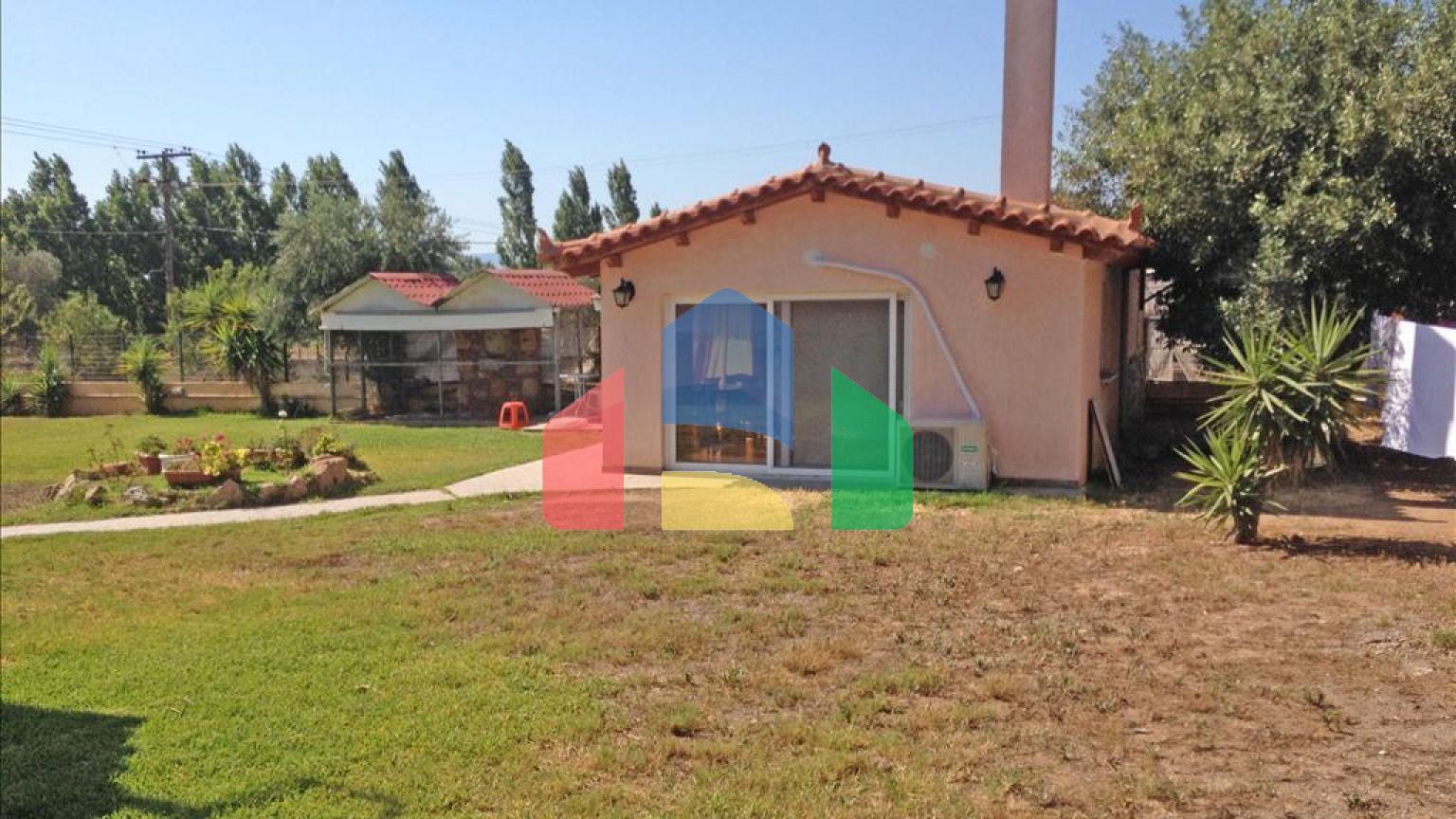 Продаж - Котедж 460 m² Евія