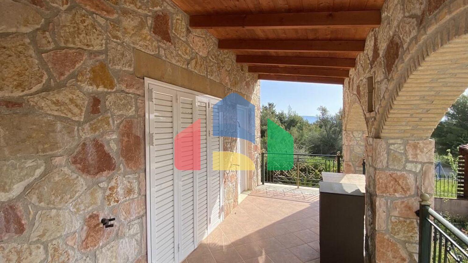 Продажа - Коттедж 156 m² Эвия