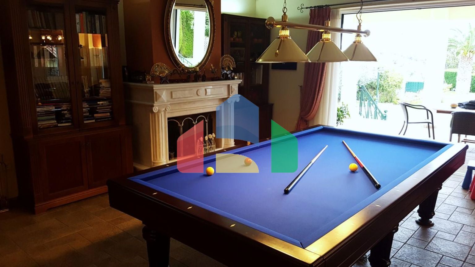 Продажа - Вилла 440 m² Эвия