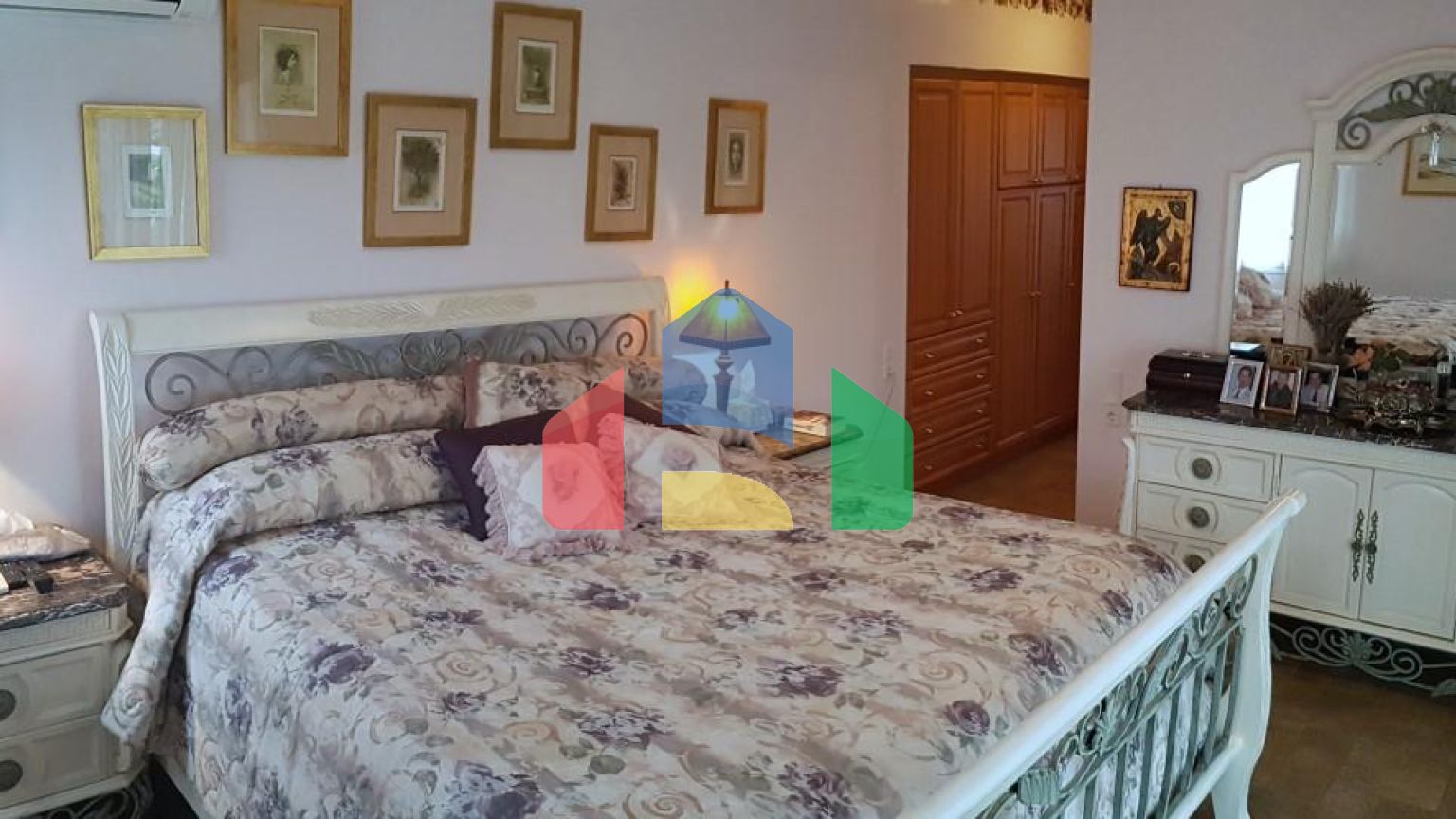 Продажа - Вилла 440 m² Эвия