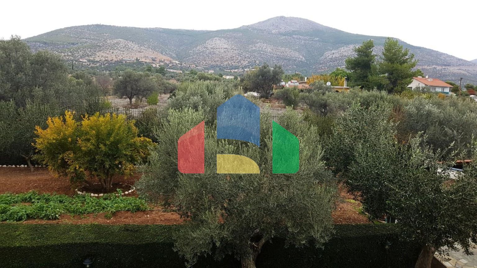 Продажа - Вилла 440 m² Эвия