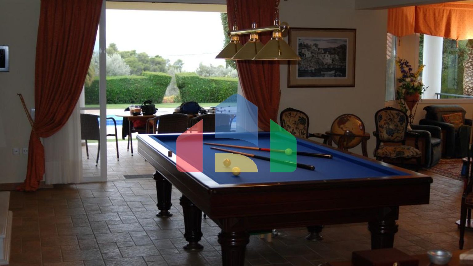 Продажа - Вилла 440 m² Эвия