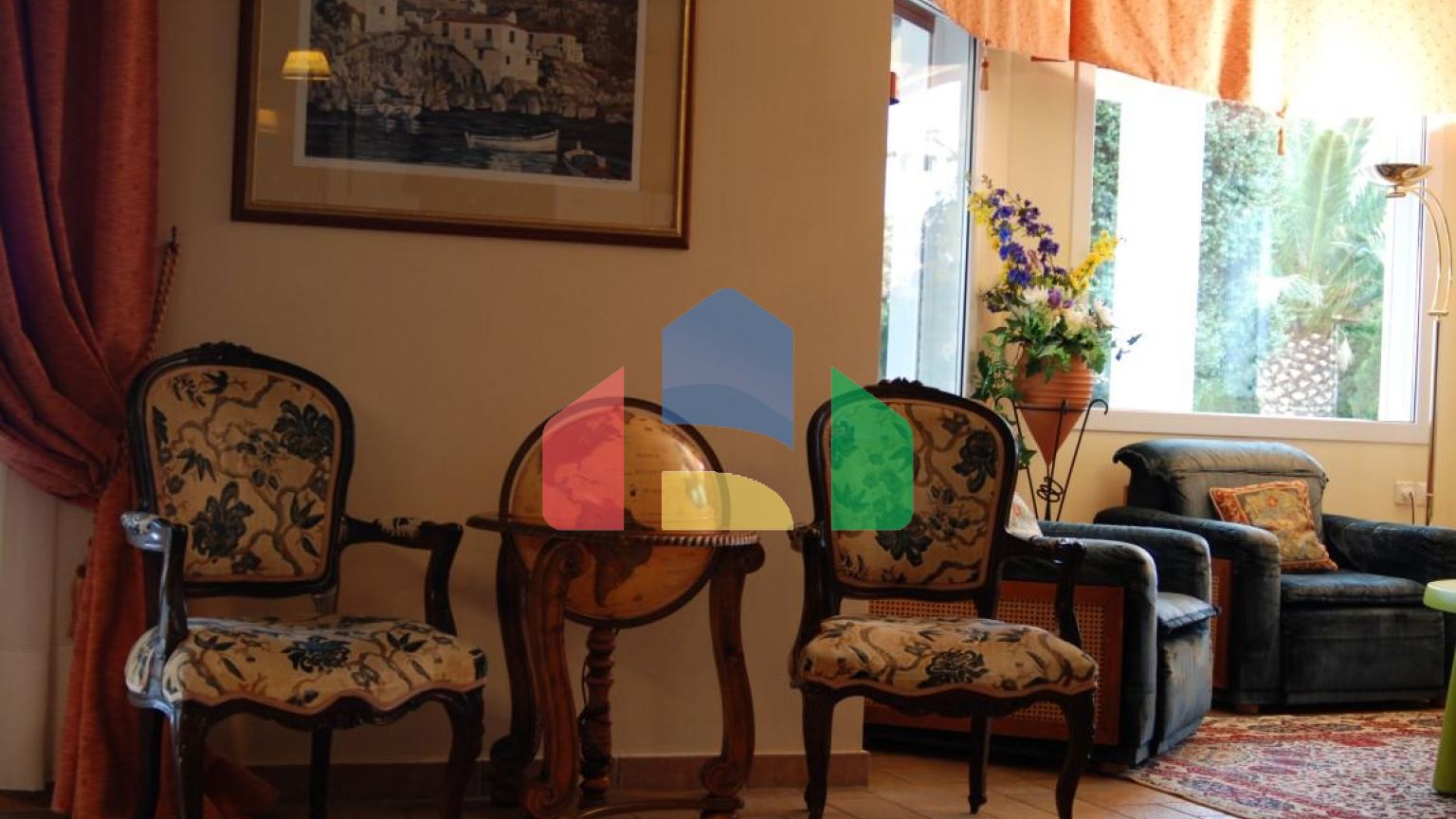 Продажа - Вилла 440 m² Эвия