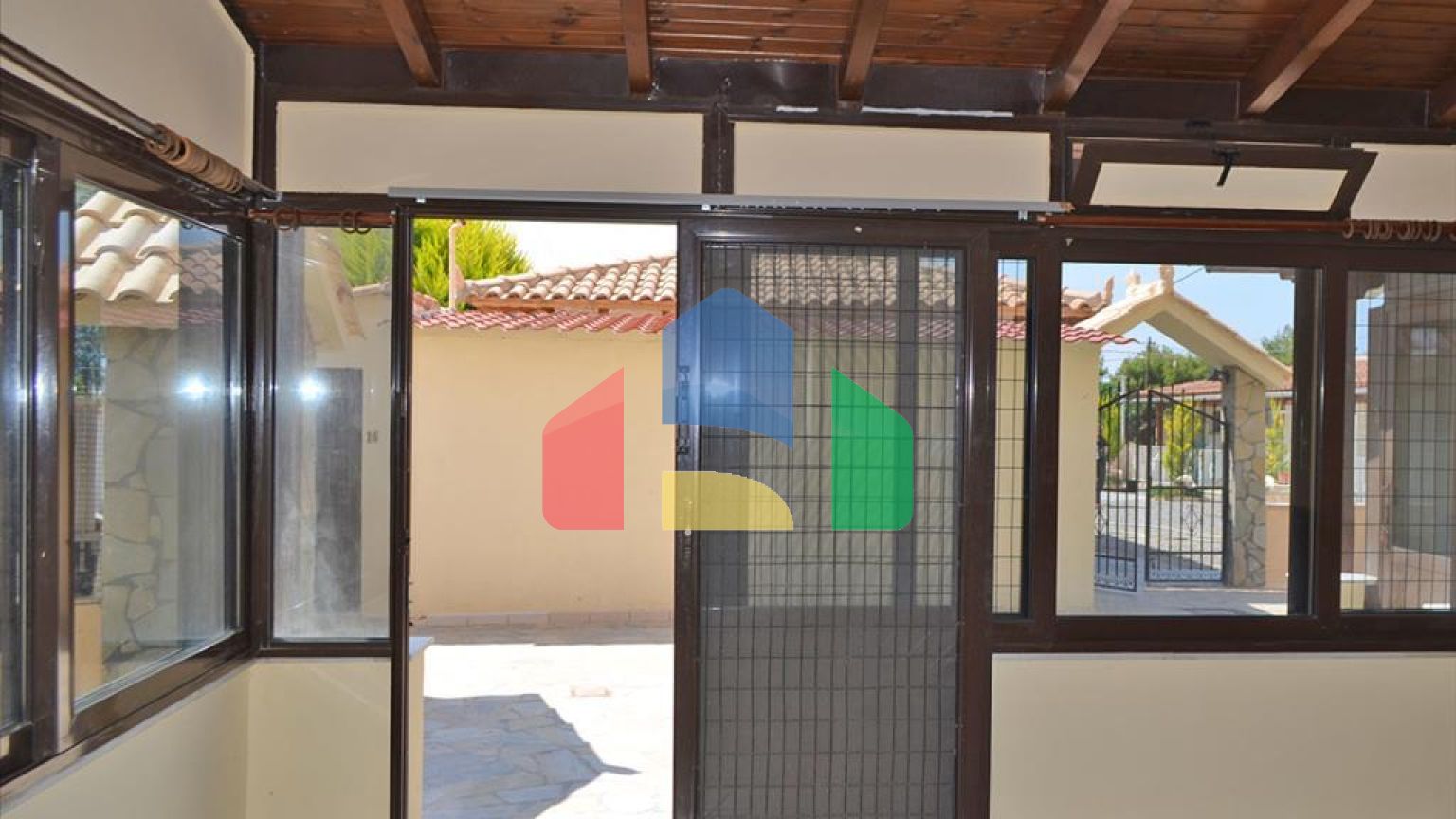 Продаж - Бізнес 600 m² Евія