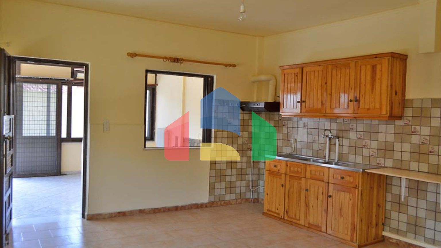 Продаж - Бізнес 600 m² Евія