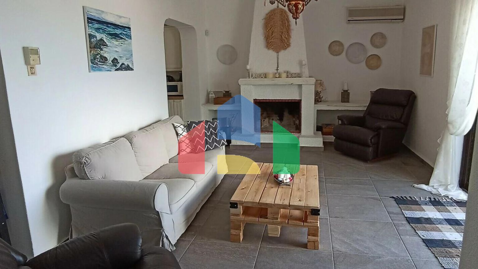 Продажа - Коттедж 200 m² Эвия