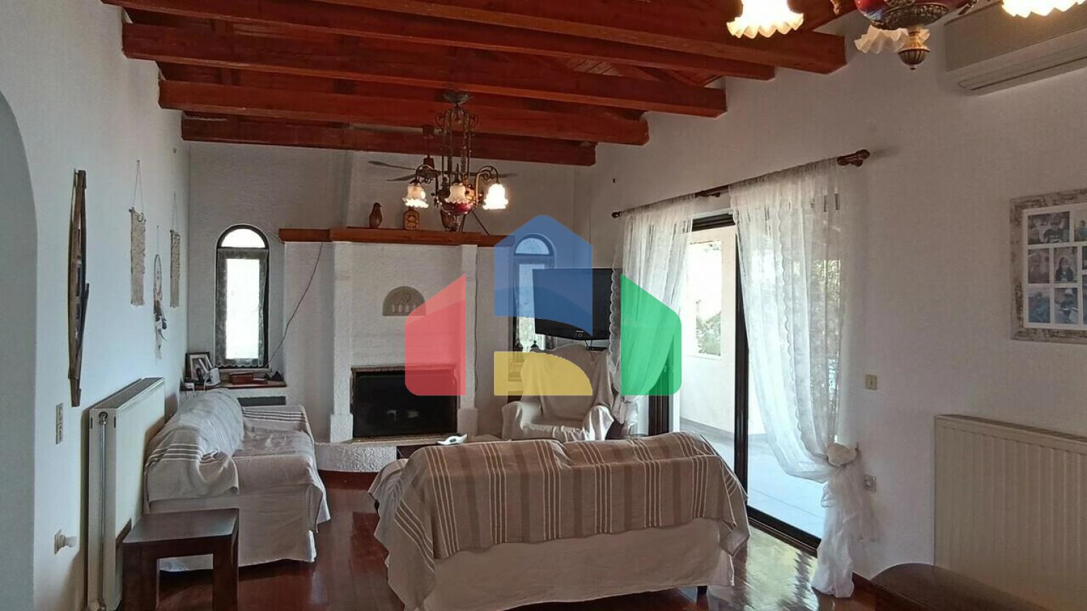 Продажа - Коттедж 200 m² Эвия