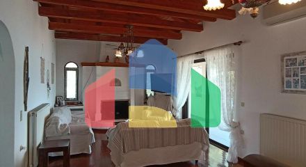 Продажа - Коттедж 200 m² Эвия