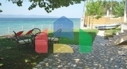 Продаж - Котедж 120 m² Евія