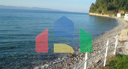 Продаж - Котедж 120 m² Евія