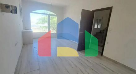 Продаж - Котедж 95 m² Евія