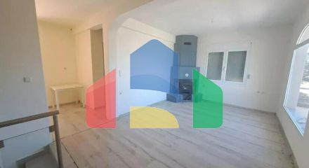 Продаж - Котедж 95 m² Евія