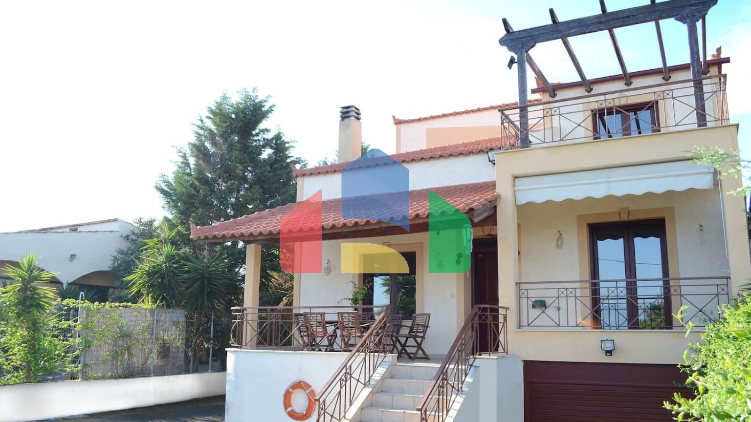 Продаж - Котедж 185 m² Евія