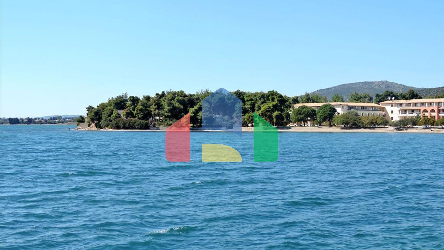 Продаж - Земельна ділянка 4000 m² Евія