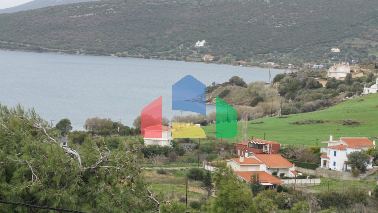 Продажа - Коттедж 220 m² Эвия