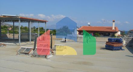 Продаж - Готель 946 m² Евія