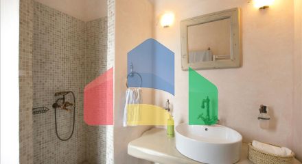 Продаж - Вілла 350 m² Евія