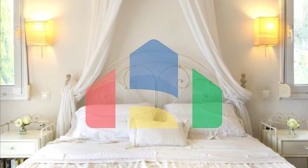 Продаж - Вілла 350 m² Евія