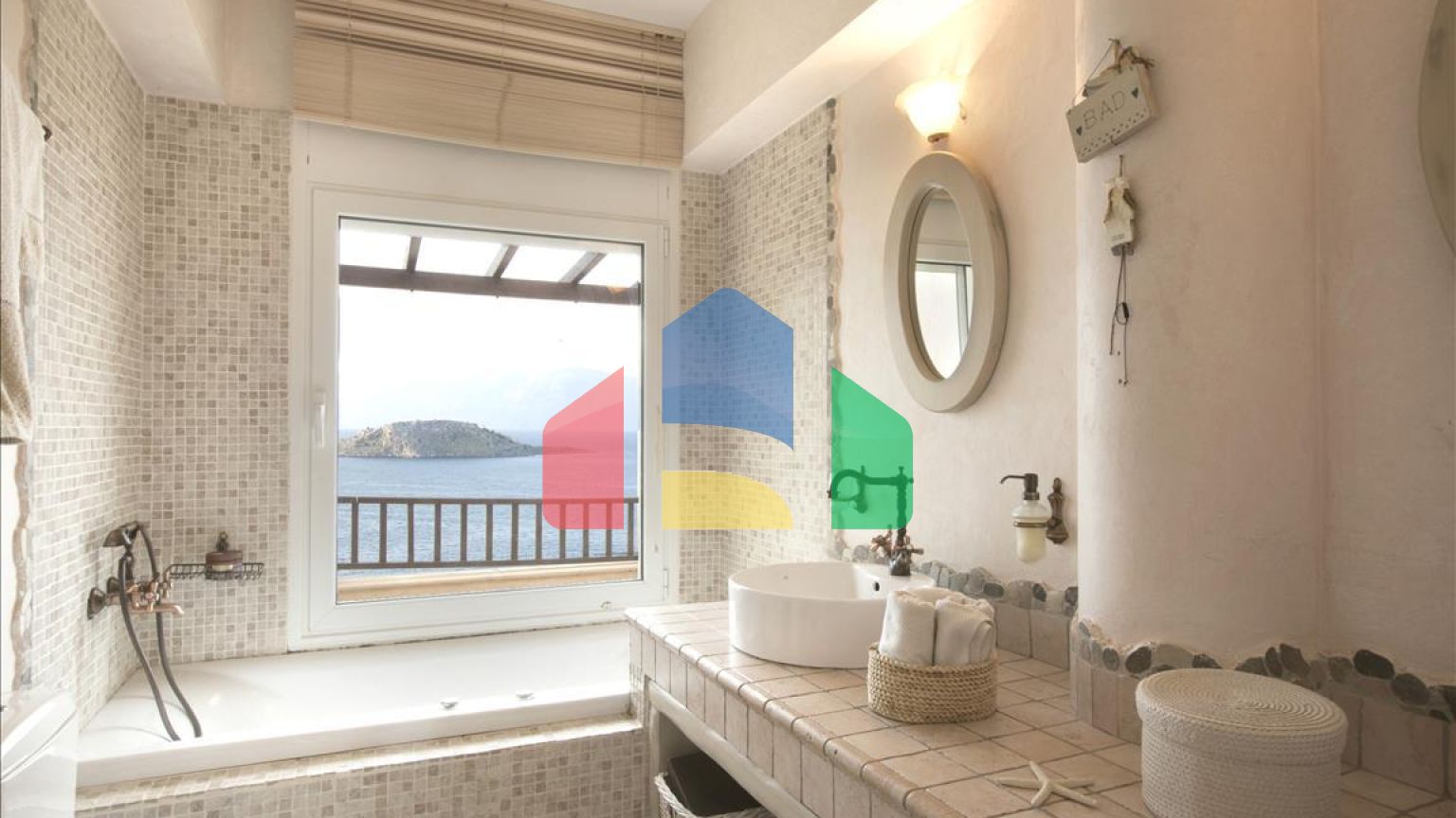 Продаж - Вілла 350 m² Евія