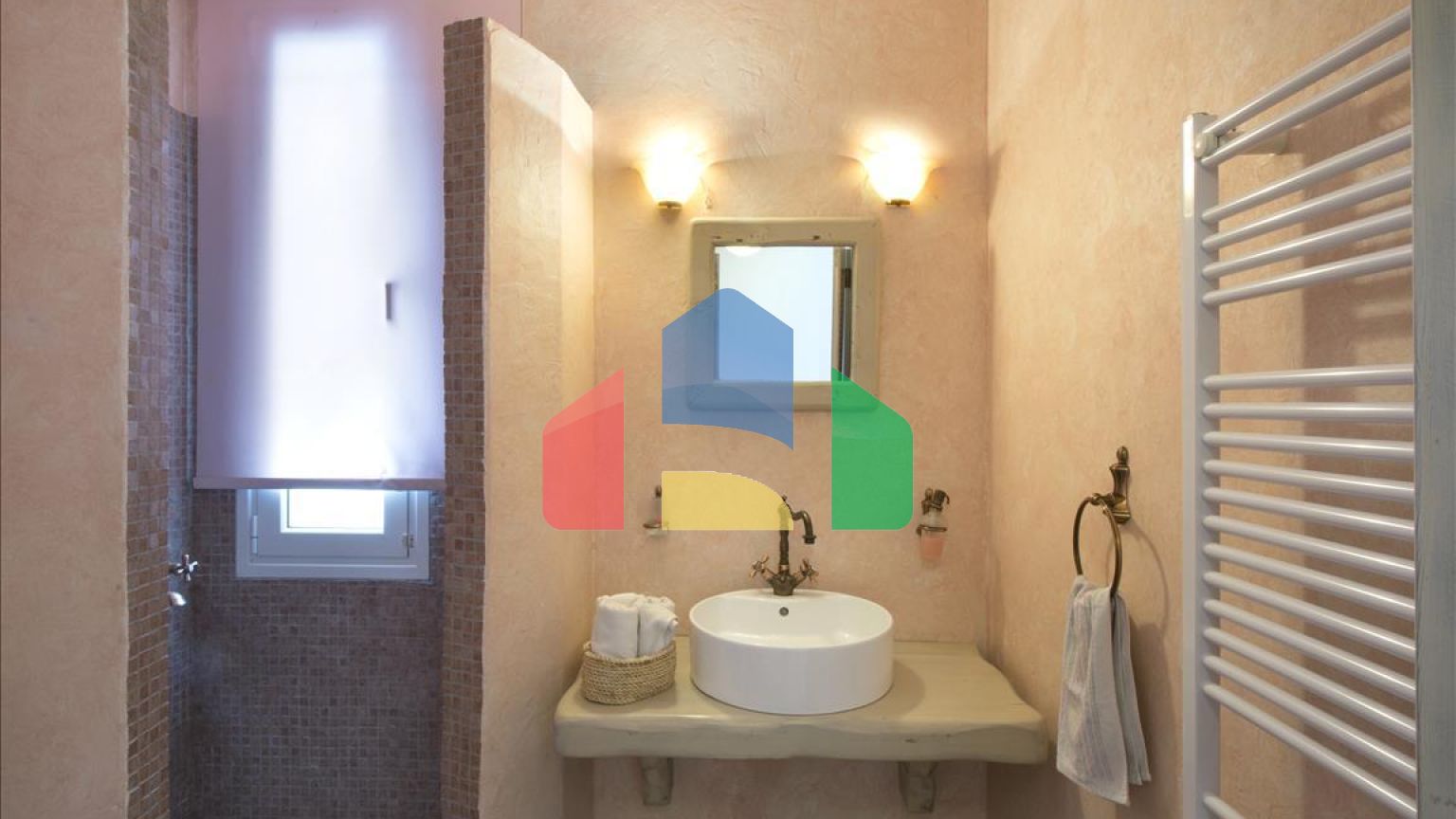 Продаж - Вілла 350 m² Евія