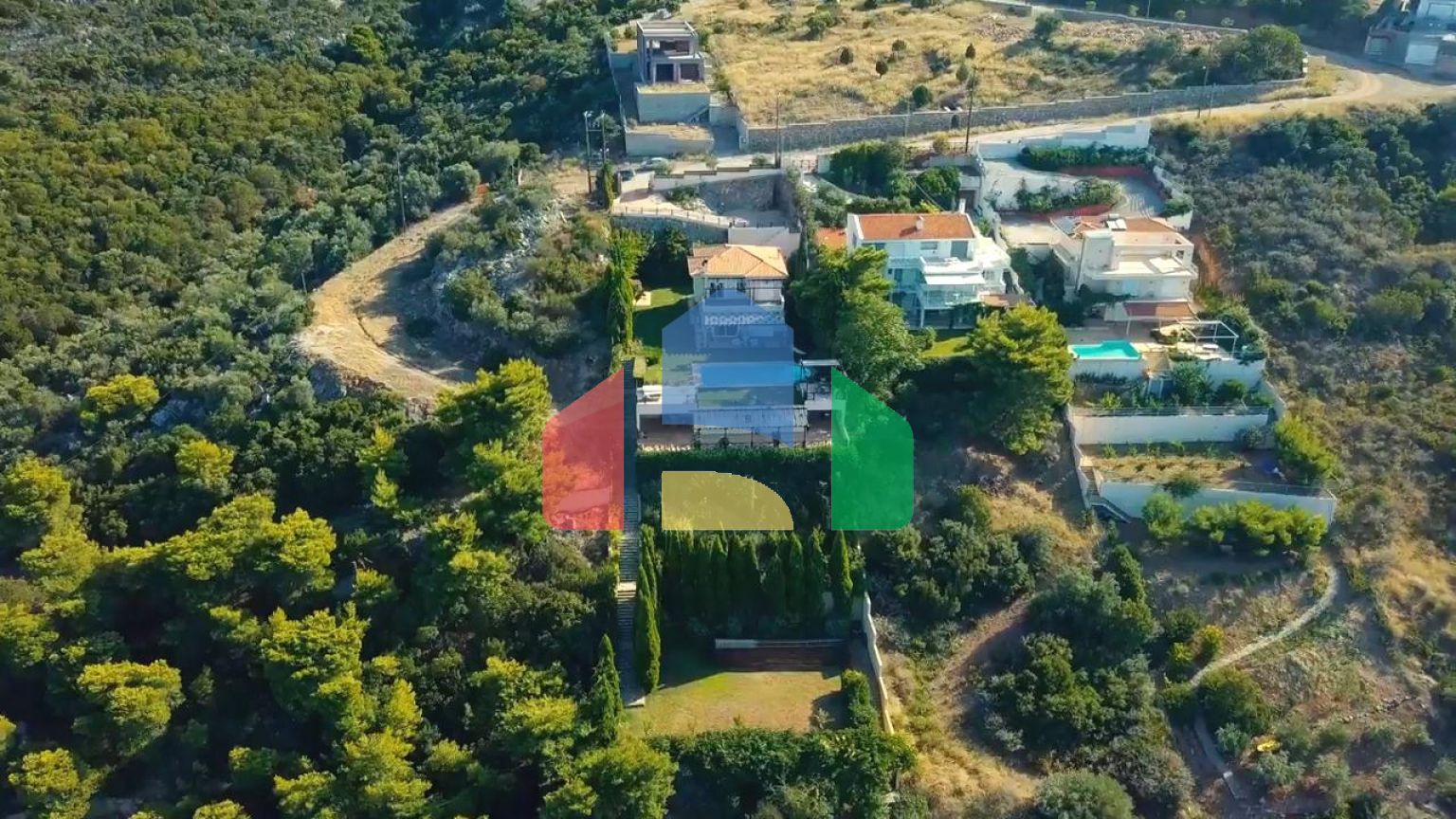 Продаж - Вілла 350 m² Евія