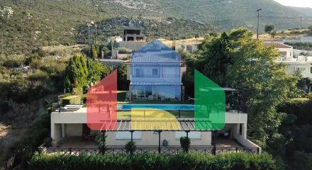 Продаж - Вілла 350 m² Евія