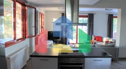 Продаж - Вілла 250 m² Евія