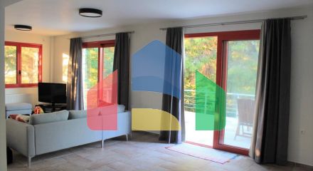 Продаж - Вілла 250 m² Евія