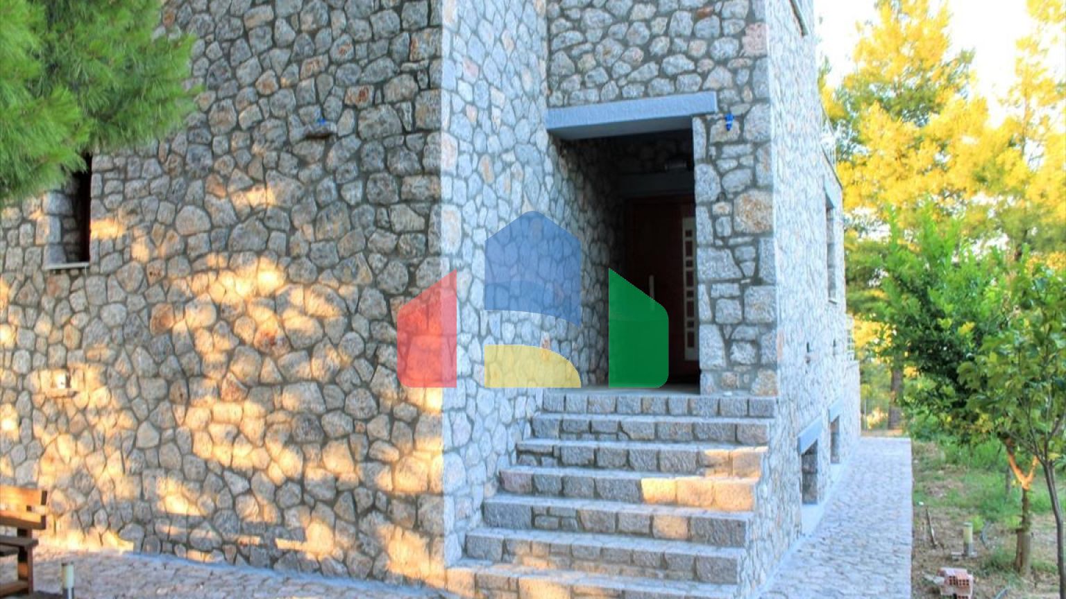 Продажа - Вилла 250 m² Эвия