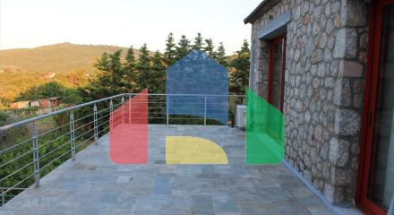 Продажа - Вилла 250 m² Эвия