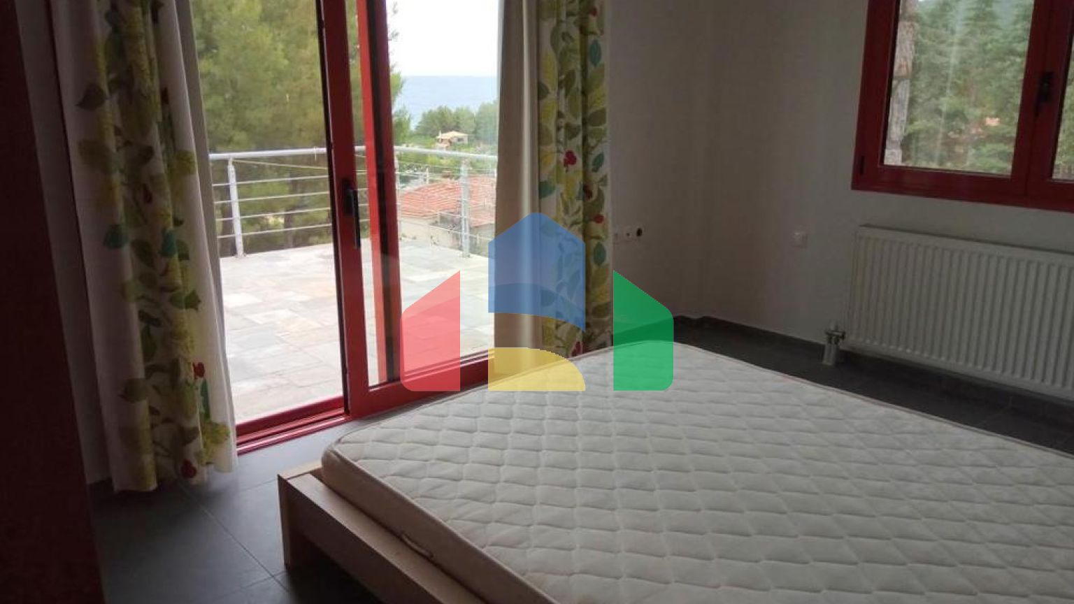 Продажа - Вилла 250 m² Эвия