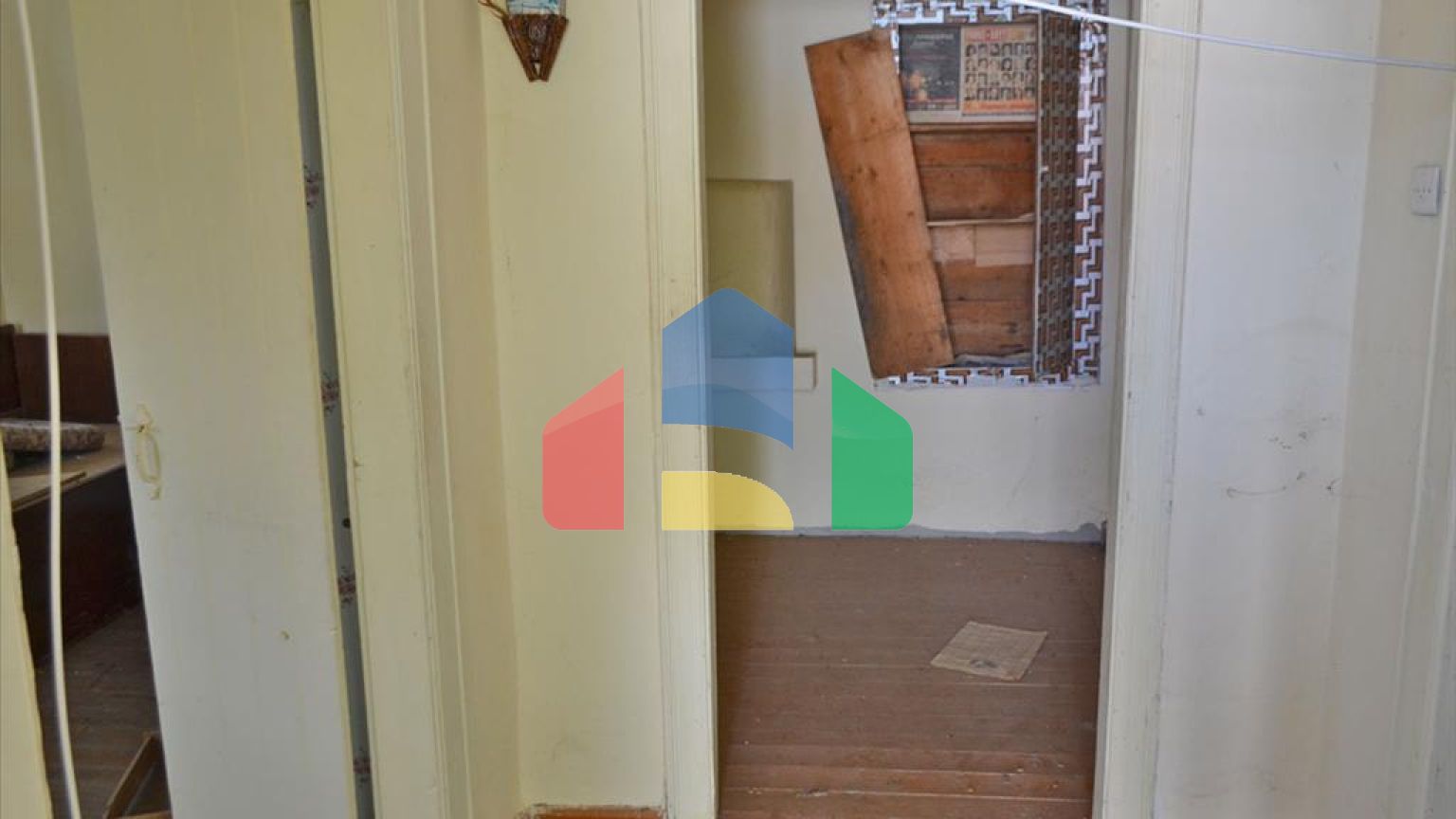 Продаж - Земельна ділянка 350 m² Евія