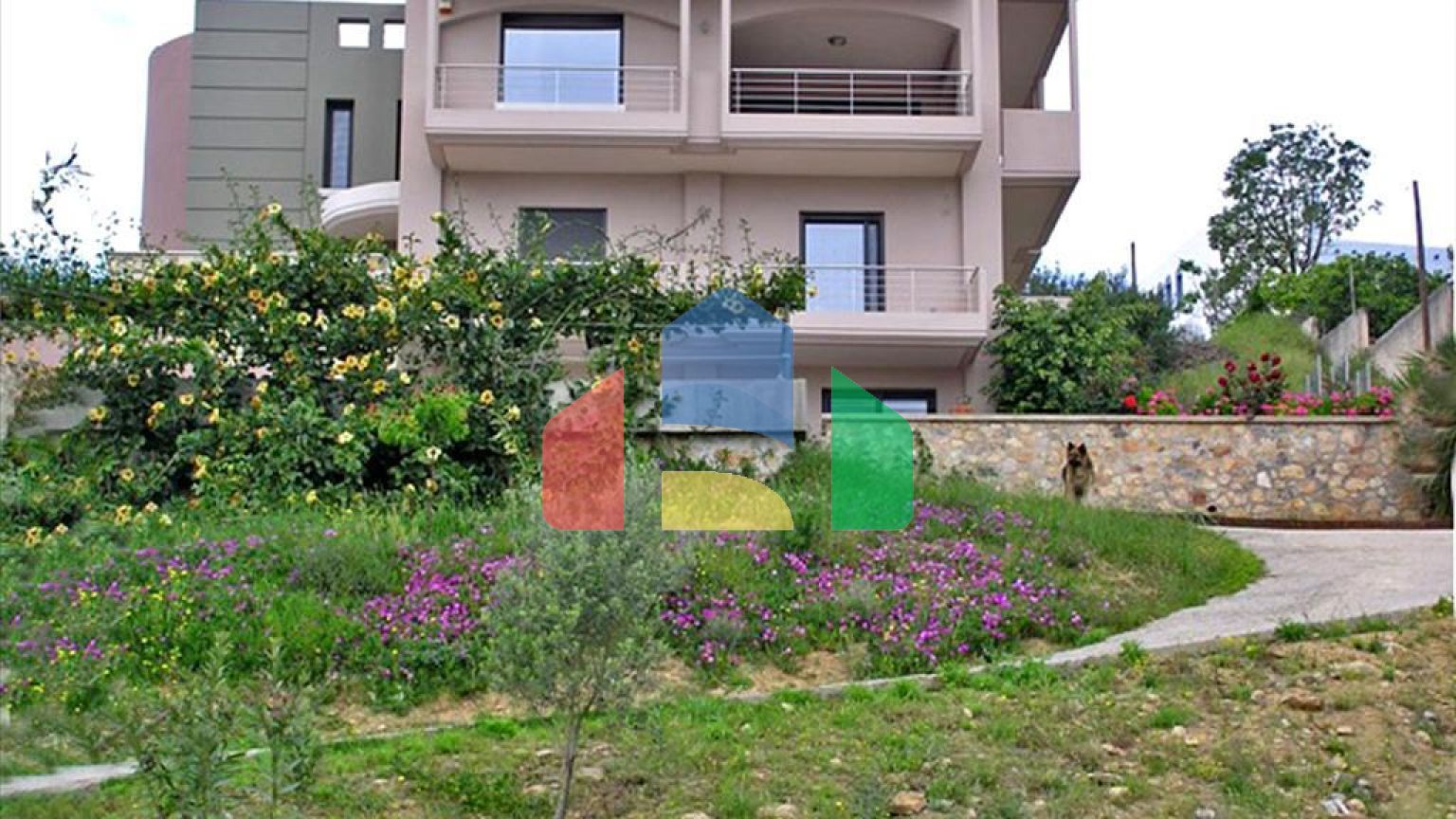 Продажа - Таунхаус 400 m² Эвия