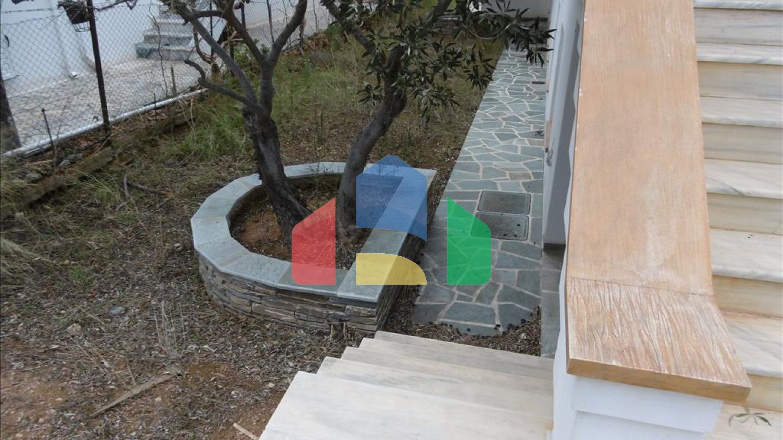 Продаж - Котедж 420 m² Евія