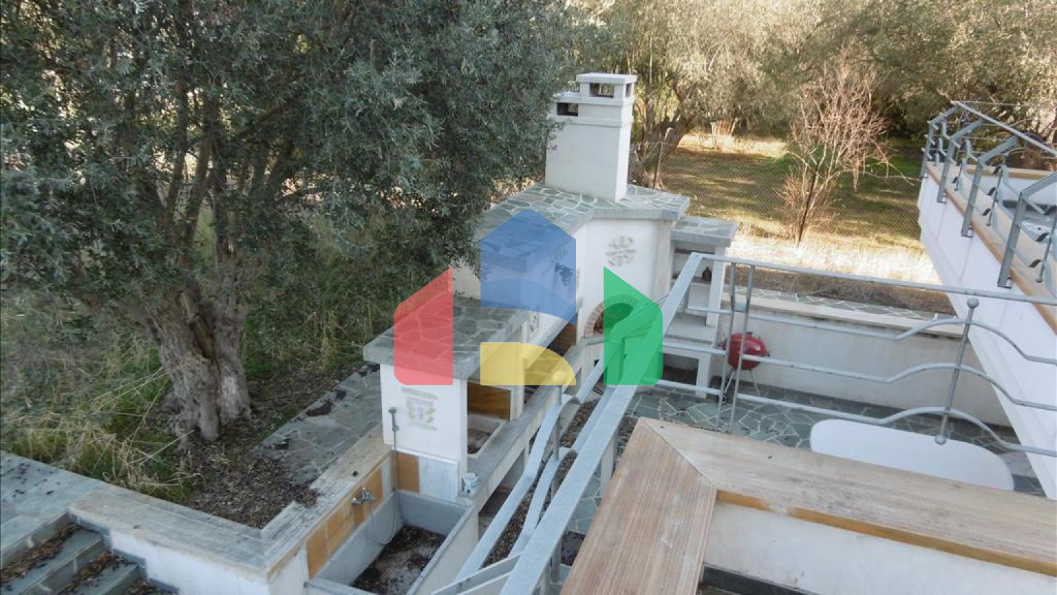 Продаж - Котедж 420 m² Евія