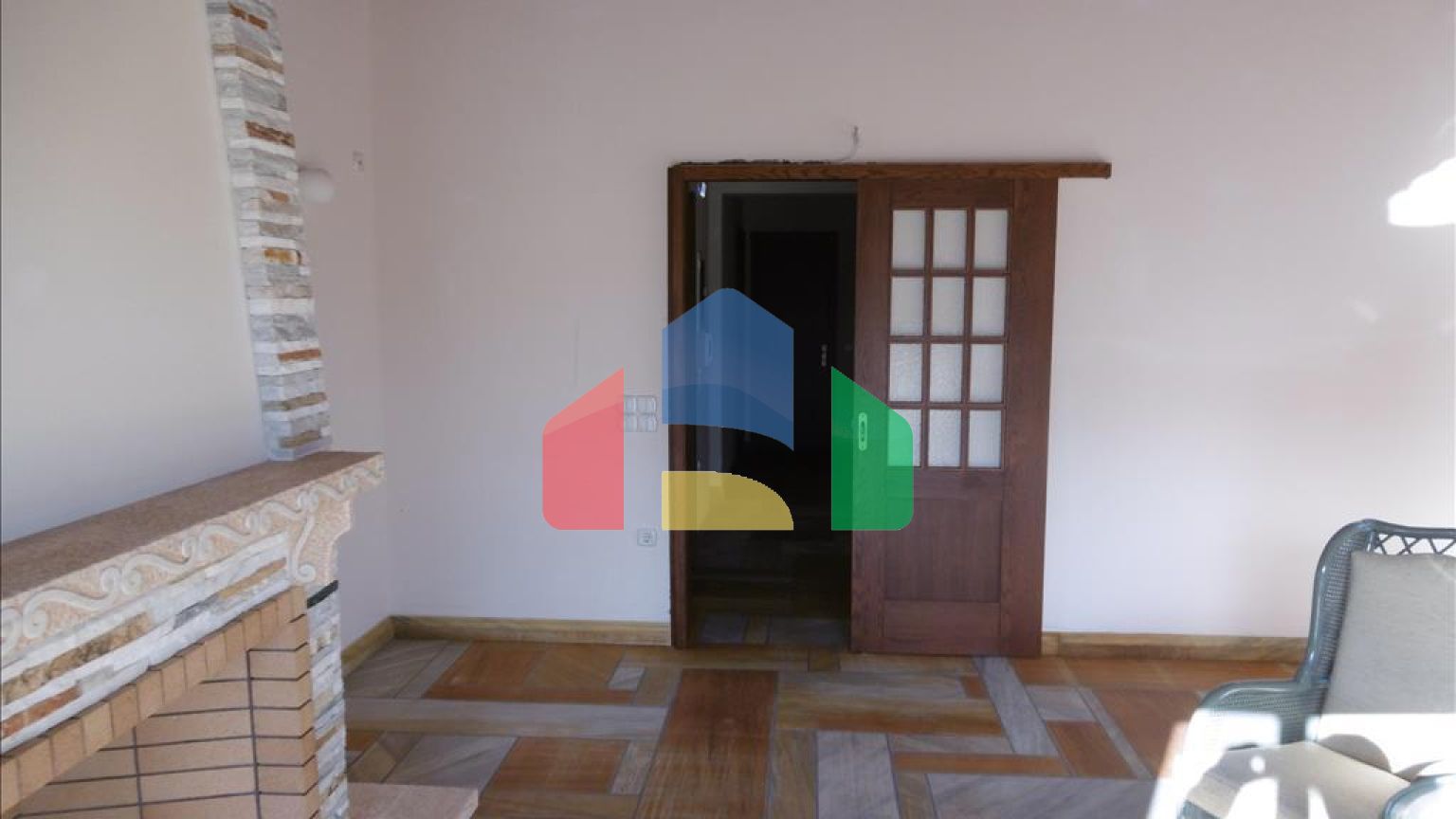 Продаж - Котедж 420 m² Евія