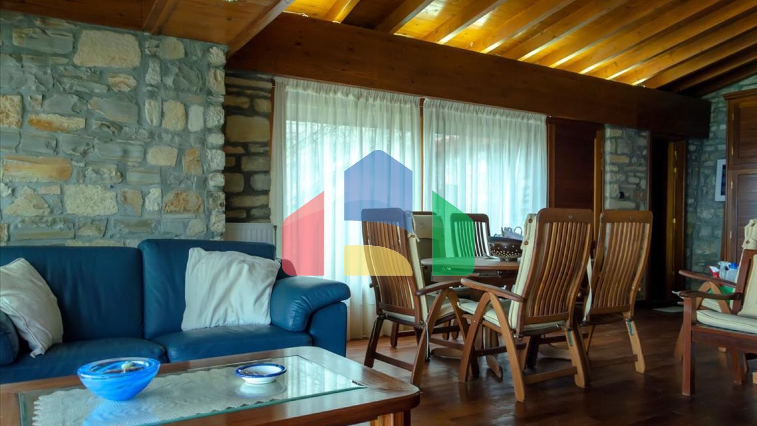 Продажа - Коттедж 204 m² Эвия