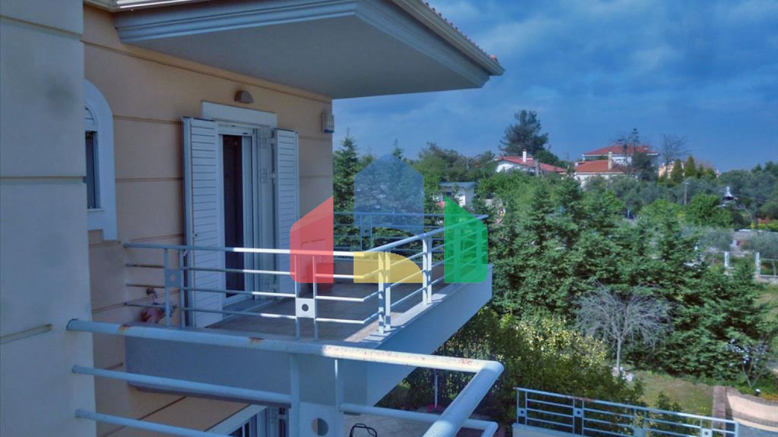 Продаж - Котедж 430 m² Евія