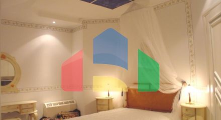 Продаж - Вілла 550 m² Евія