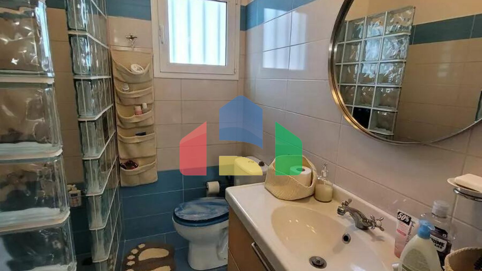 Продаж - Котедж 184 m² Евія